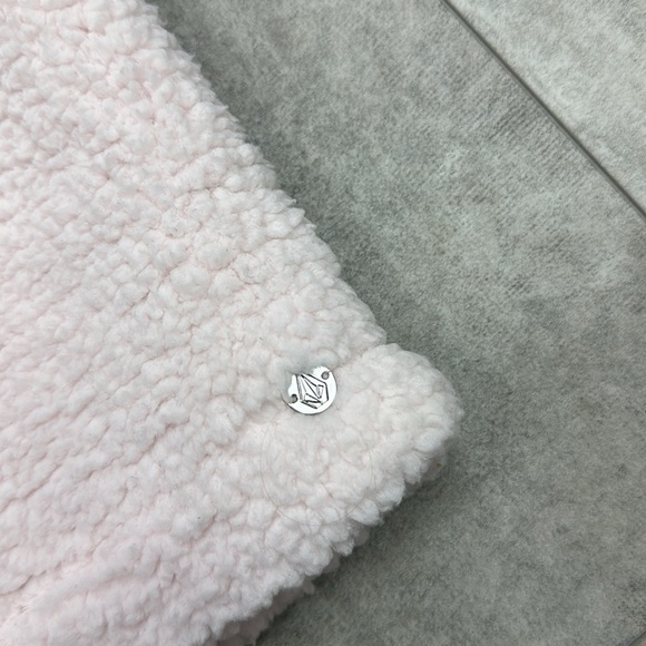 🔆VOLCOM🔆 GMJ SHERPA COAT light pink super soft, cozy, comfortable warm - Picture 13 of 14